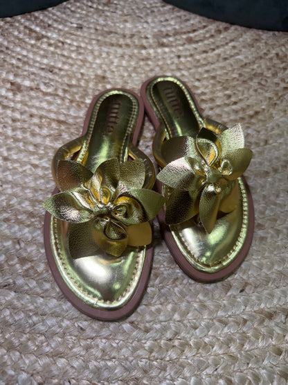 Rasteira Flora - Ouro