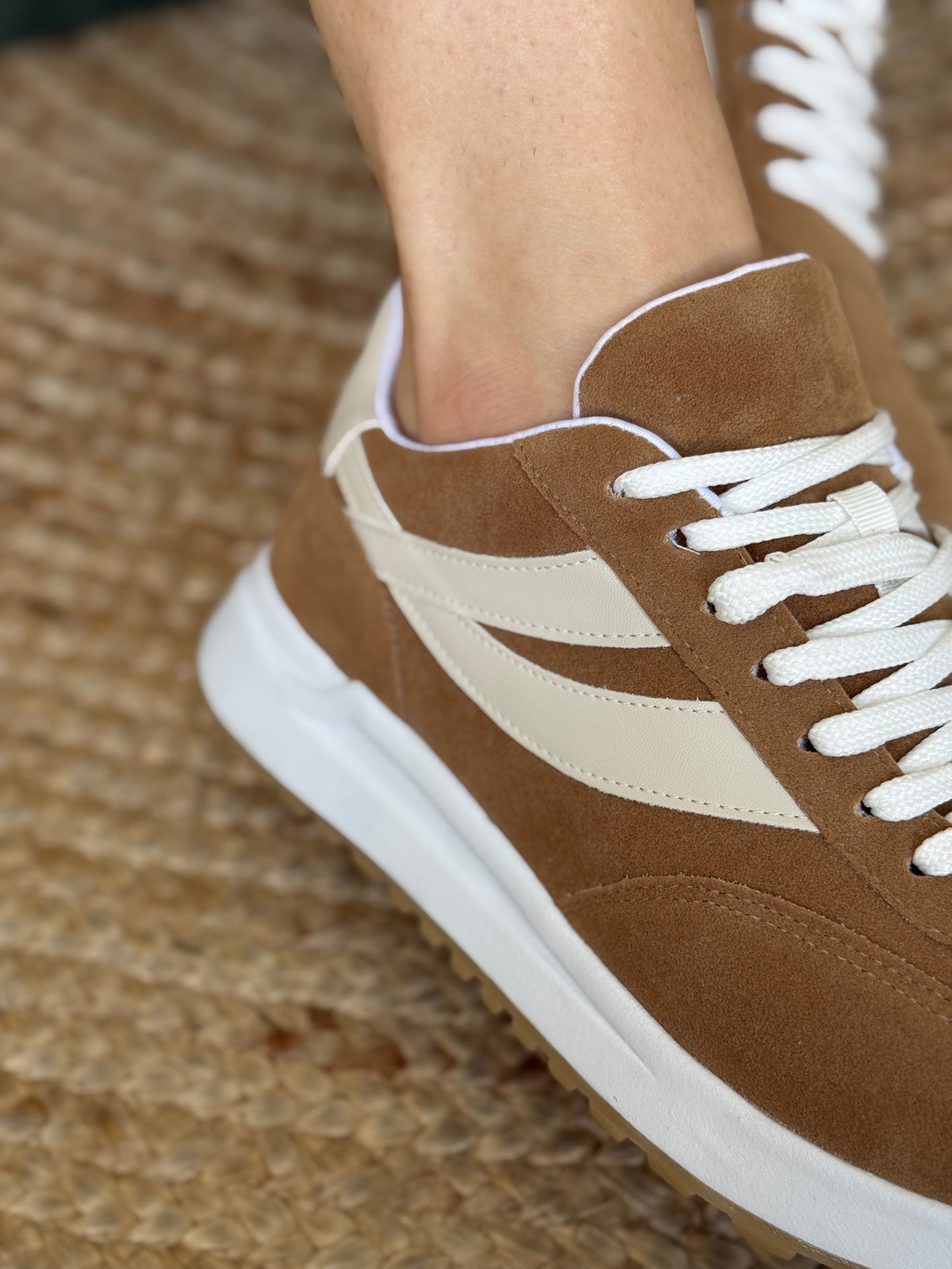 Tênis Mary - Caramelo